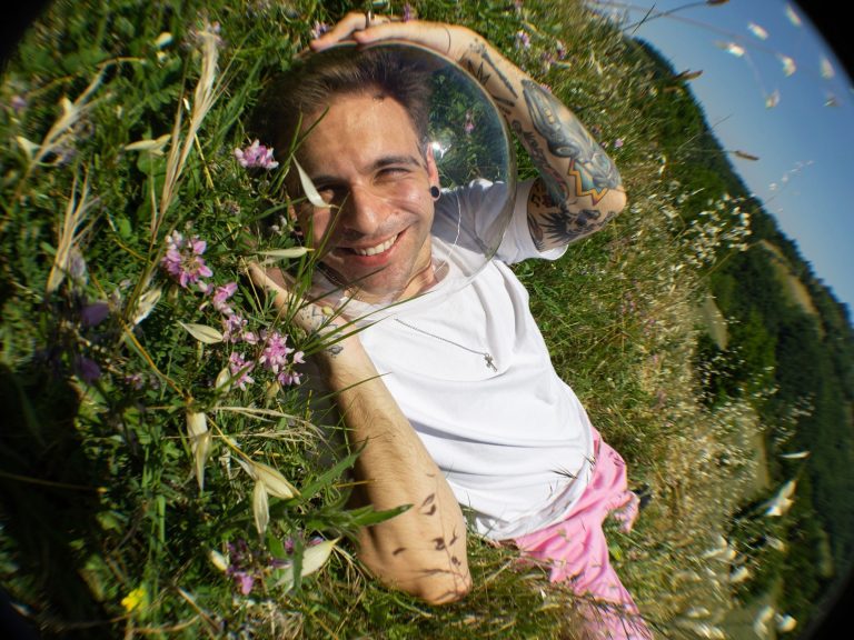 "ANSIA" è il nuovo brano di ALESSIO BERNABEI in radio e su tutte le piattaforme digitali