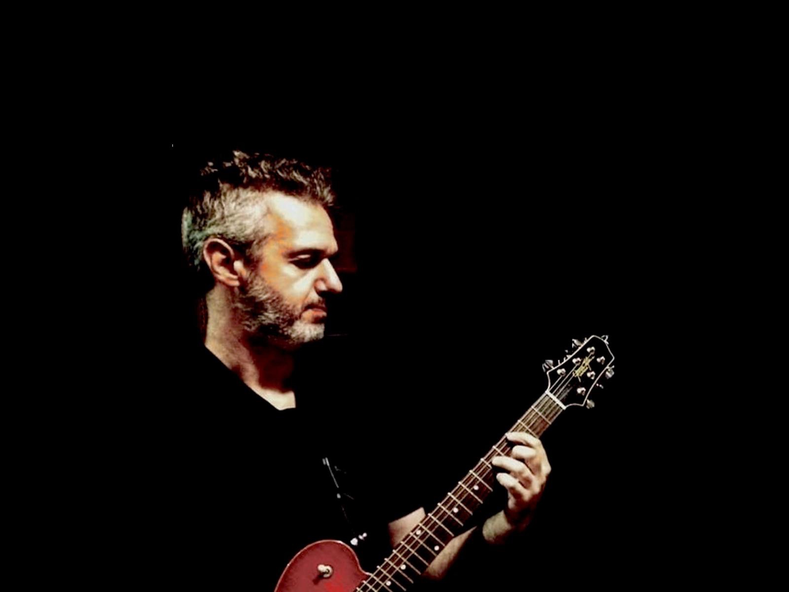 Esce “VETUSTO", il nuovo singolo del salentino MARCELLO ZAPPATORE