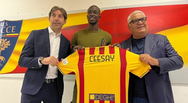 Lecce, Ceesay si presenta: «Sono felice di essere a Lecce. Piazza importante»
