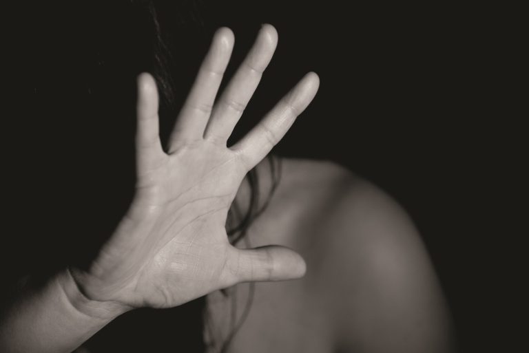 “Il megafono rosso”, violenza di genere: un approccio multidisciplinare a confronto a Tricase dall’8 al 10 luglio 2022
