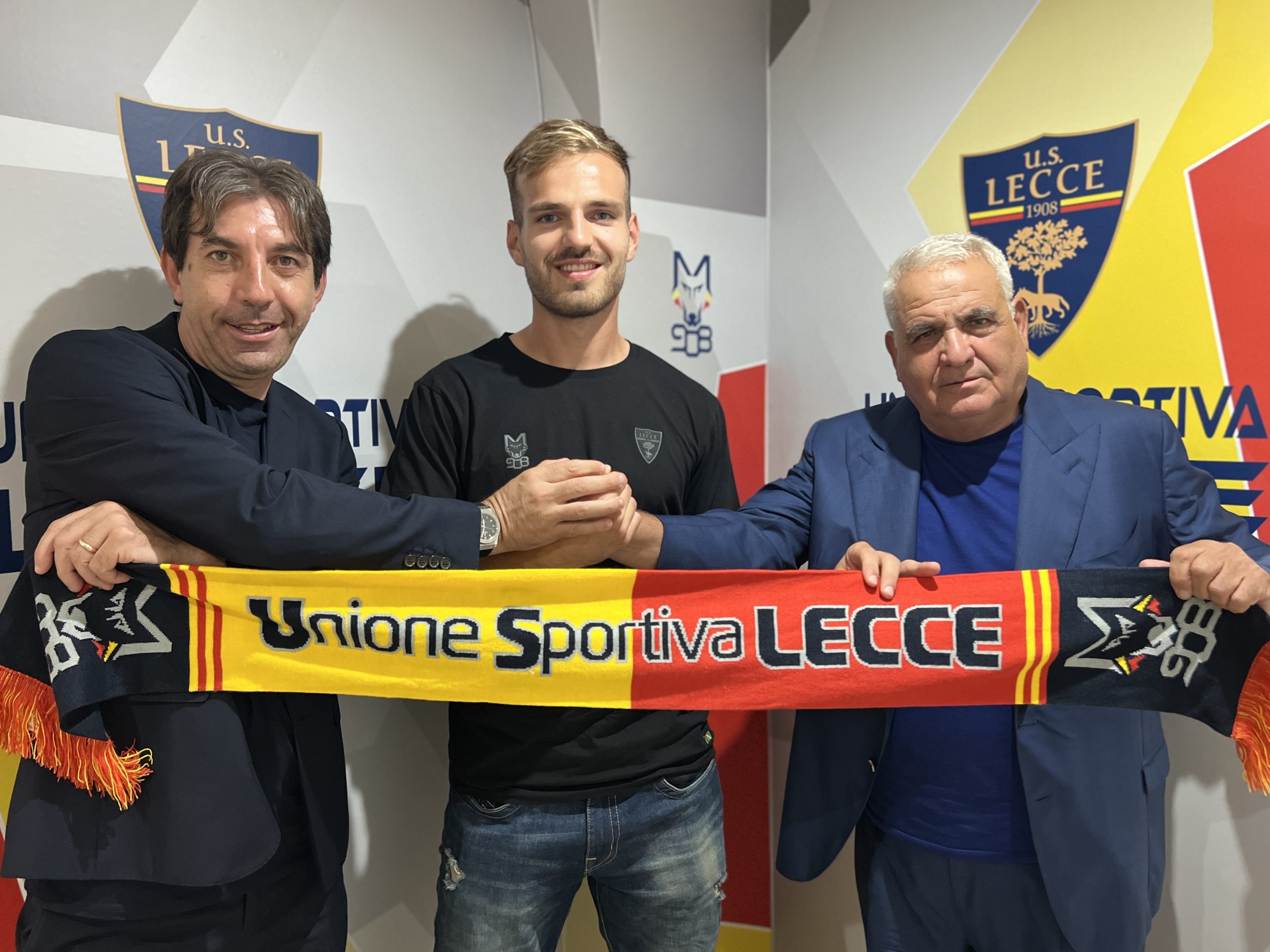 Colpo in difesa: Marin Pongračić è un nuovo calciatore del Lecce