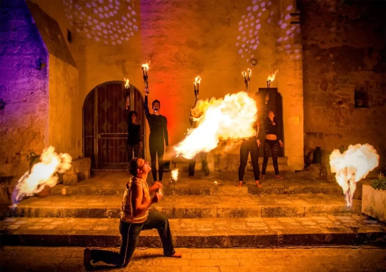 Tornano la musica, l’arte e la cultura nel centro storico di Matino: arriva la sesta edizione di “Vicoli d’Arte”