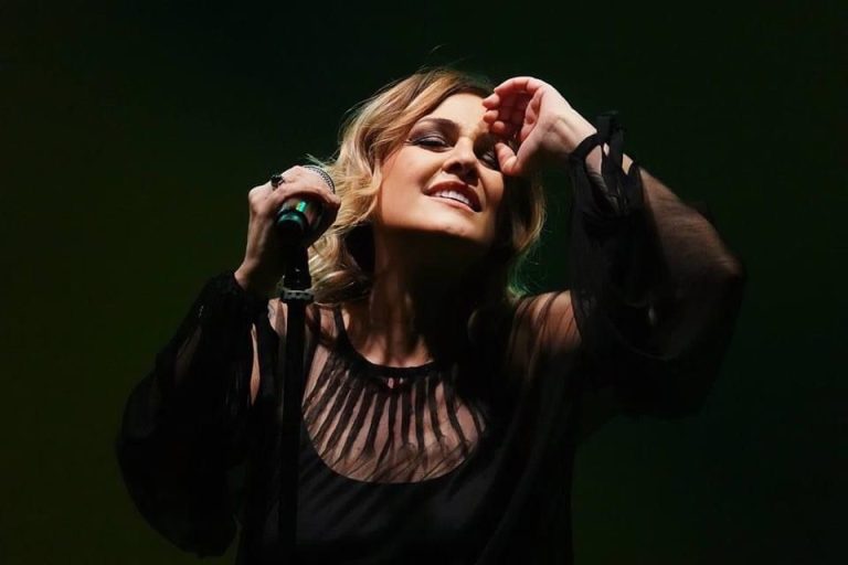 Irene Grandi arriva a Bari: «Torno sempre in Puglia quando c’è l’occasione»