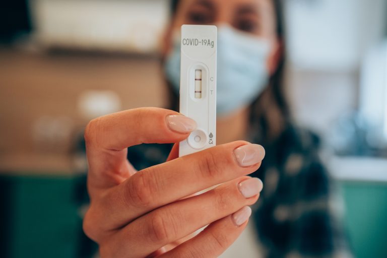 Puglia, covid e influenza in netto aumento
