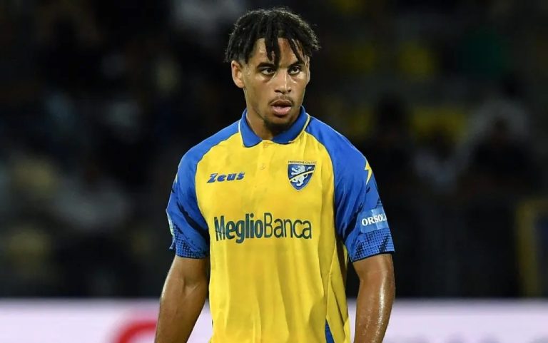 Il Lecce punta su Anthony Oyono per rinforzare la fascia destra