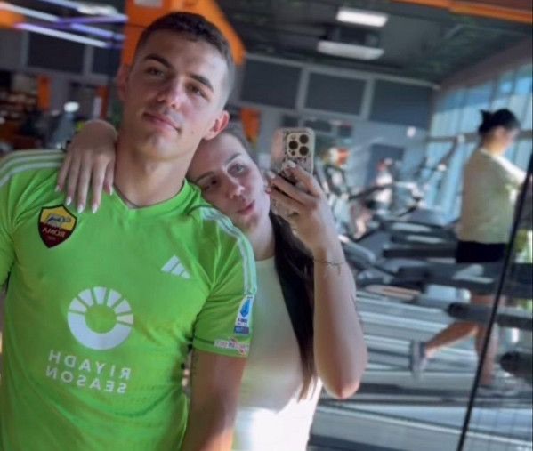 Krstovic si allena con la maglia della Roma: messaggio a Gasperini o semplice casualità?